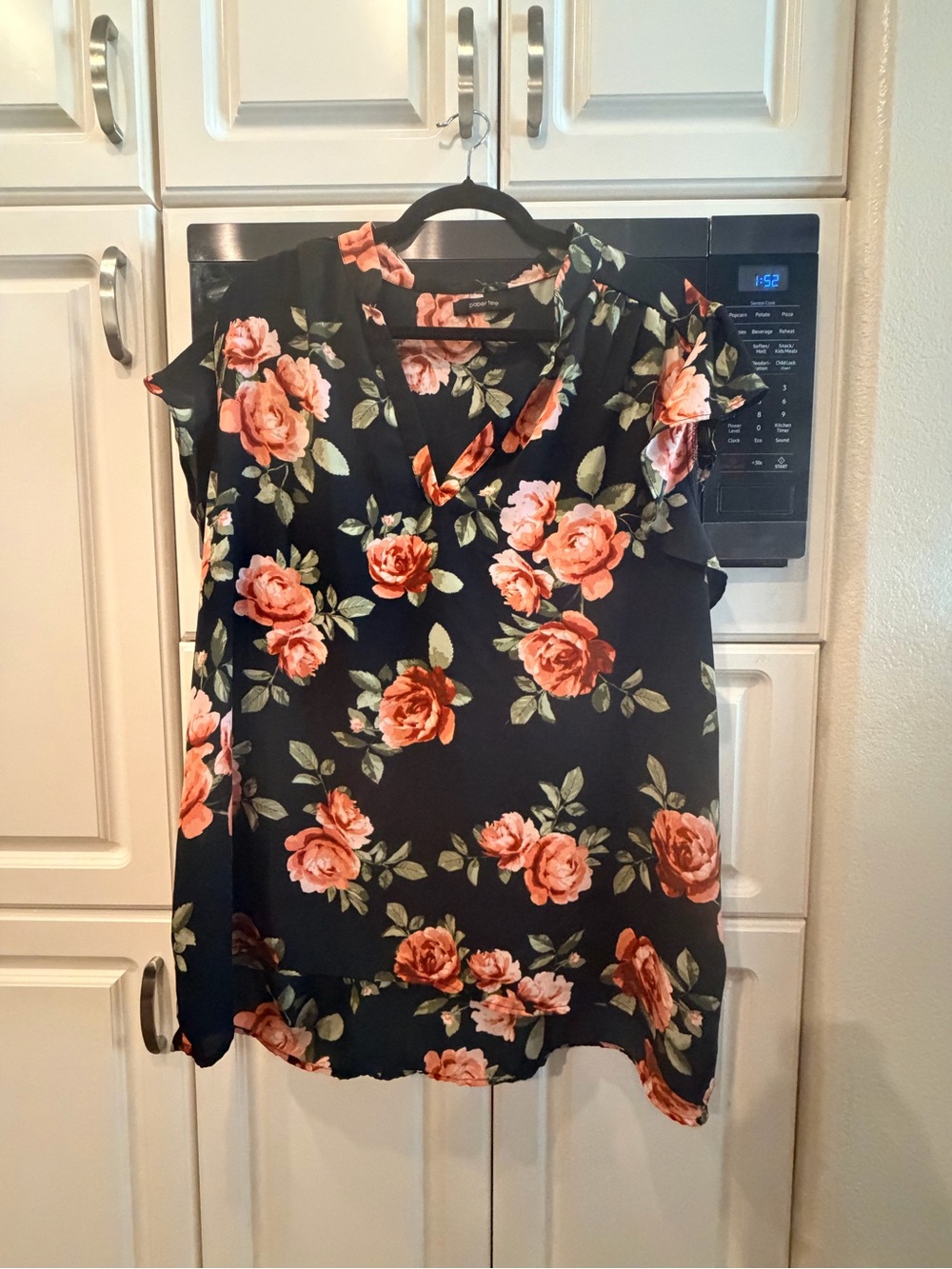 paper tee Black Floral V-Neck Flutter Sleeve Blouse